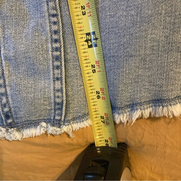 LOGO by Lori Goldstein Women's Shirt Jacket Sz 6 Denim w Frayed Hem Blue A587517 - Picture 6 of 6